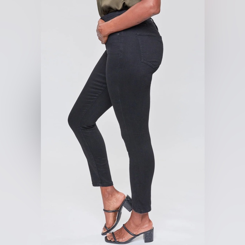 YMI Curvy Ultra High Rise Skinny Jeans